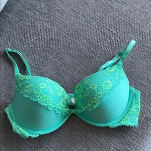 VICTORIA SECRET PADDED DEMI LACE BRA